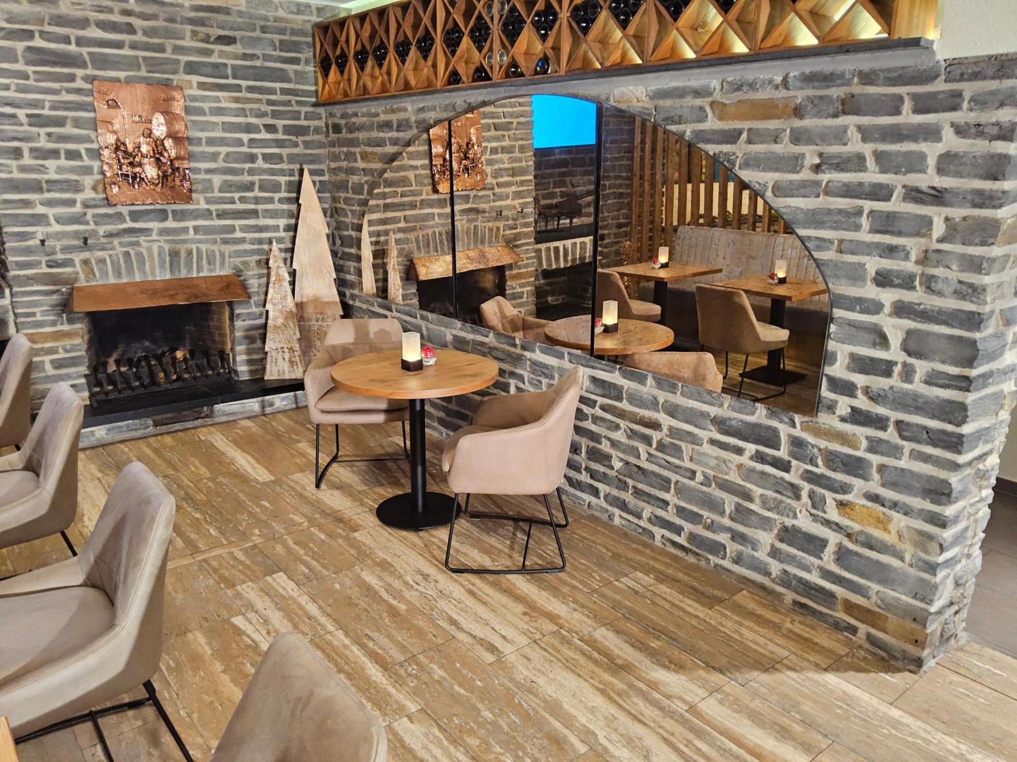 Christiana'S Wein & Art Hotel Бернкастель-Кюс Екстер'єр фото