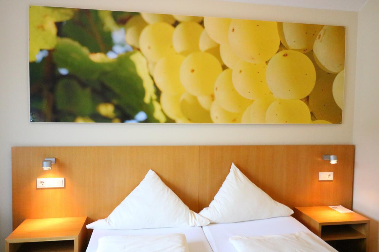 Christiana'S Wein & Art Hotel Бернкастель-Кюс Екстер'єр фото