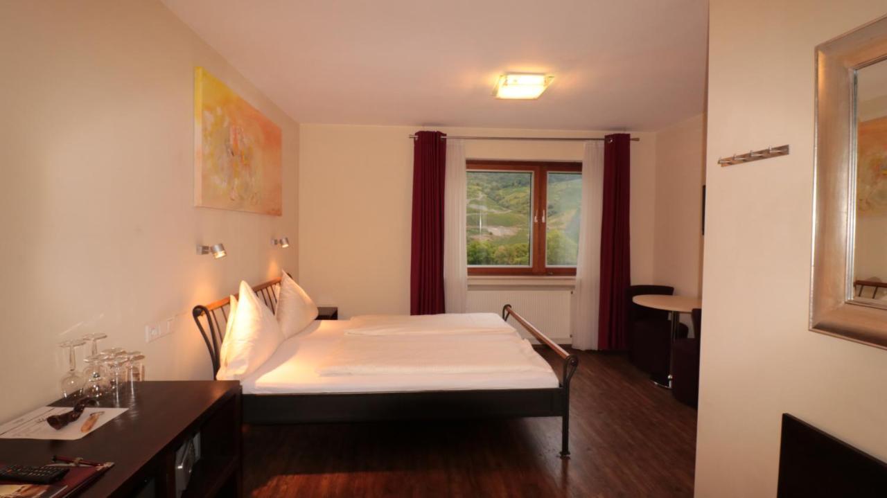 Christiana'S Wein & Art Hotel Бернкастель-Кюс Екстер'єр фото